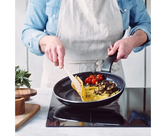 Сковорода GreenPan Essence Perforated Base, 26 см з керамічним покриттям (CC009040-001), зображення 4 Сковорода GreenPan Essence Perforated Base, 26 см з керамічним покриттям (CC009040-001), зображення 4