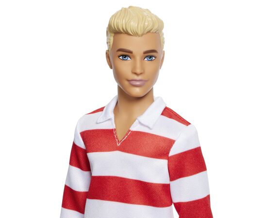 Кукла Barbie Fashionistas Кен Бело-красная полоска (HYV01), изображение 2 Кукла Barbie Fashionistas Кен Бело-красная полоска (HYV01), изображение 2
