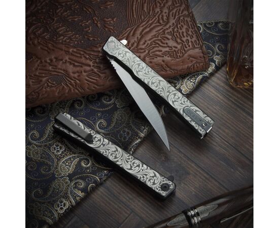 Нож Ocaso Solstice, Engraved titanium, Scroll Pattern, Satin (10ESS), изображение 3 Нож Ocaso Solstice, Engraved titanium, Scroll Pattern, Satin (10ESS), изображение 3