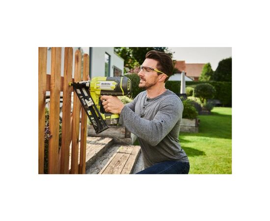 Гвоздезабиватель Ryobi ONE+ R15GN18-0 18V, гвозди 24-64мм, 3.1кг (без АКБ и ЗУ) (5133005297), изображение 5 Гвоздезабиватель Ryobi ONE+ R15GN18-0 18V, гвозди 24-64мм, 3.1кг (без АКБ и ЗУ) (5133005297), изображение 5