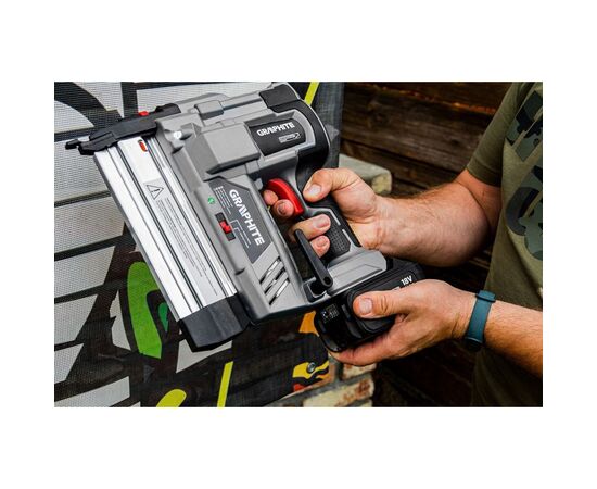 Цвяхозабивач Graphite Energy+ 18V, цвяхи до 50мм, скоби до 40мм, 2.64кг (без АКБ та ЗП) (58G081), зображення 12 Цвяхозабивач Graphite Energy+ 18V, цвяхи до 50мм, скоби до 40мм, 2.64кг (без АКБ та ЗП) (58G081), зображення 12