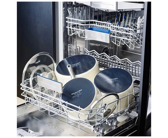 Кастрюля KitchenAid Steel Core 20 см 3,7 л мигдалевий крем (CC003266-001), изображение 8 Кастрюля KitchenAid Steel Core 20 см 3,7 л мигдалевий крем (CC003266-001), изображение 8