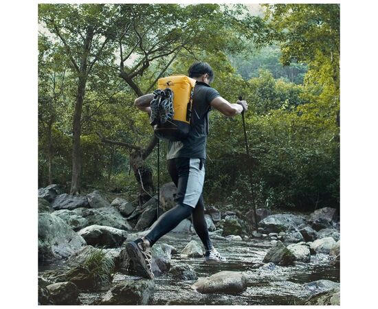 Рюкзак туристичний Naturehike водонепроникний NH21FSB04 40л бежевий (6927595788264), зображення 6 Рюкзак туристичний Naturehike водонепроникний NH21FSB04 40л бежевий (6927595788264), зображення 6