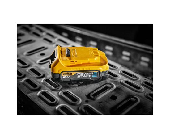 Аккумулятор к электроинструменту DeWALT 18V XR Li-lon PowerStack 1.7Ah, 2 шт., вес 0.7 кг (DCBP034E2), изображение 10 Аккумулятор к электроинструменту DeWALT 18V XR Li-lon PowerStack 1.7Ah, 2 шт., вес 0.7 кг (DCBP034E2), изображение 10