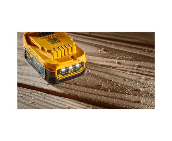 Аккумулятор к электроинструменту DeWALT 18V XR Li-lon PowerStack 1.7Ah, 2 шт., вес 0.7 кг (DCBP034E2), изображение 6 Аккумулятор к электроинструменту DeWALT 18V XR Li-lon PowerStack 1.7Ah, 2 шт., вес 0.7 кг (DCBP034E2), изображение 6