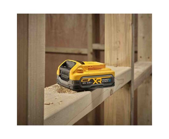 Аккумулятор к электроинструменту DeWALT 18V XR Li-lon PowerStack 3.5Ah, вес 0.54 кг (DCBP318), изображение 6 Аккумулятор к электроинструменту DeWALT 18V XR Li-lon PowerStack 3.5Ah, вес 0.54 кг (DCBP318), изображение 6