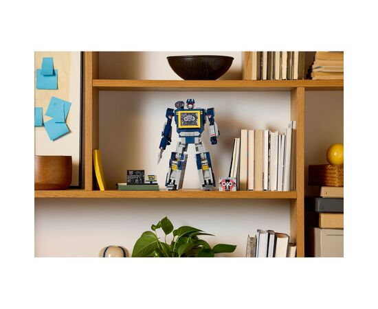Конструктор LEGO Icons Transformers: Саундвейв (10358), зображення 12 Конструктор LEGO Icons Transformers: Саундвейв (10358), зображення 12