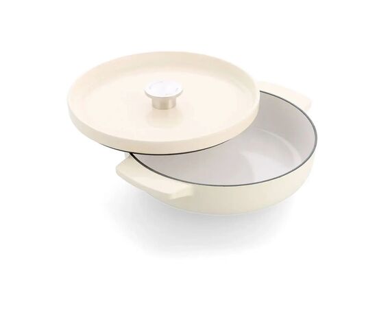 Сотейник KitchenAid Cast Iron чавунний з кришкою, 26 см, 2,77 л, мигдалевий крем (CC009010-001), изображение 2 Сотейник KitchenAid Cast Iron чавунний з кришкою, 26 см, 2,77 л, мигдалевий крем (CC009010-001), изображение 2
