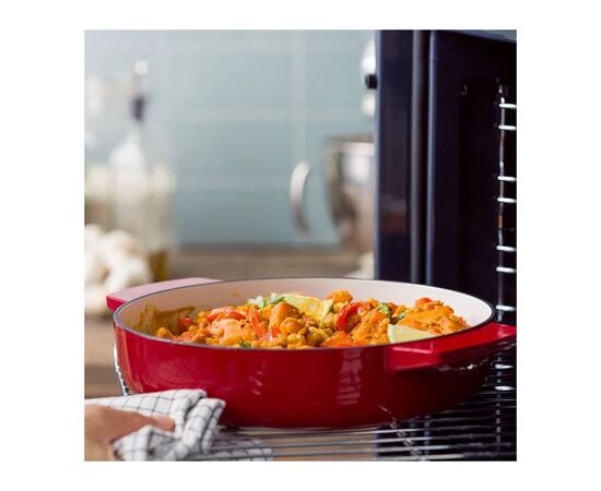 Сотейник KitchenAid Cast Iron чавунний з кришкою, 26 см, 2,77 л, червоний (CC009009-001), изображение 4 Сотейник KitchenAid Cast Iron чавунний з кришкою, 26 см, 2,77 л, червоний (CC009009-001), изображение 4