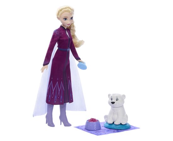 Кукла Disney Frozen Эльза с маленьким медвежонком (JFG16) Кукла Disney Frozen Эльза с маленьким медвежонком (JFG16)