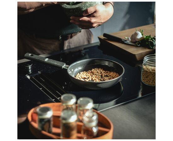 Сковорода Fiskars Hard Face 20 см (1075457), изображение 6