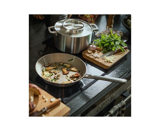 Сковорода Fiskars Norden 28 см з мінеральним покриттям (1067633), изображение 9