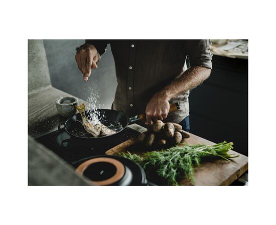 Сковорода Fiskars Norden чавунна 26 см (1026569), зображення 7