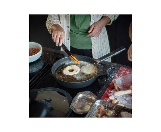 Сотейник Fiskars Hard Face 28 см (1075530), изображение 8