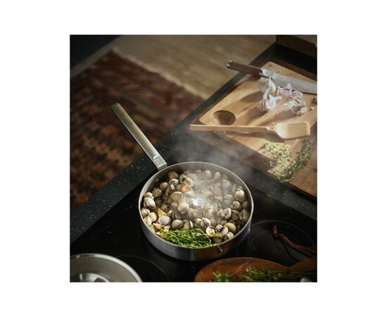 Сотейник Fiskars Norden з кришкою 26 см (1067634), изображение 6