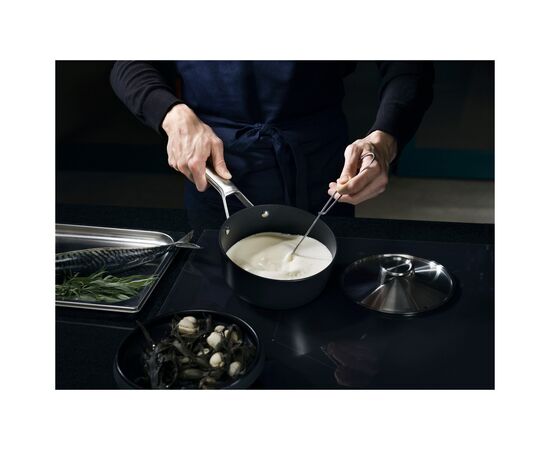 Ківш Fiskars Taiten з кришкою 1,6 л (1066951), зображення 7