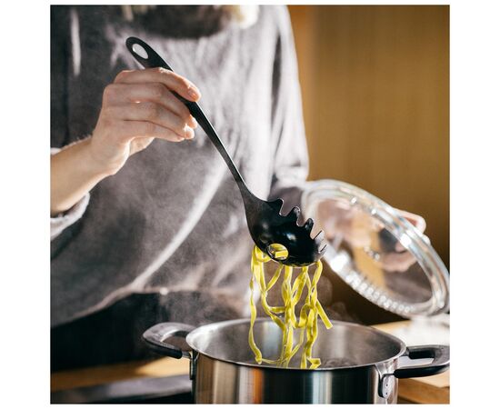 Ложка кухарська Fiskars Essential для спагетті 38 см (1079058), зображення 4