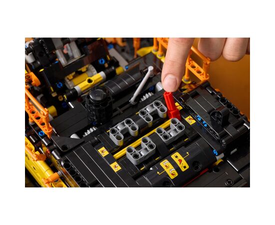 Конструктор LEGO Technic Экскаватор Volvo EC500 Hybrid (42215), изображение 9