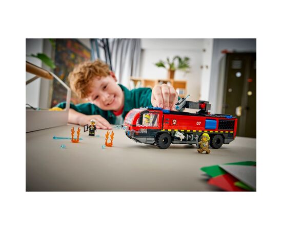 Конструктор LEGO City Пожарный грузовик в аэропорту (60499), изображение 11