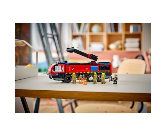 Конструктор LEGO City Пожарный грузовик в аэропорту (60499), изображение 12