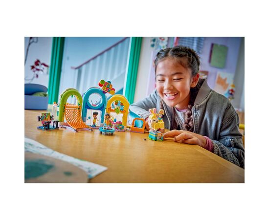 Конструктор LEGO Friends Веселая крытая игровая площадка (42686), изображение 10
