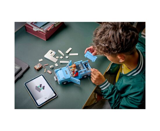 Конструктор LEGO Harry Potter Очарованный летучий Форд «Англия» (76470-), изображение 9