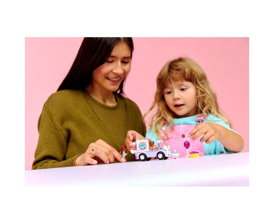 Конструктор LEGO Friends Автомобиль для доставки тортов с единорогами (42675), изображение 8