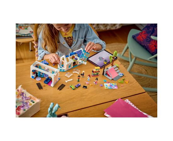 Конструктор LEGO Friends Семейный дом Лиан (42687), изображение 10