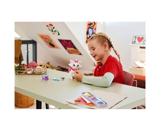 Конструктор LEGO Disney Classic Кошки-аристократы Очаровательная Мари (43286), изображение 9