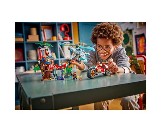 Конструктор LEGO Ninjago Автомобильная битва ниндзя у дома на дереве (71857), изображение 9