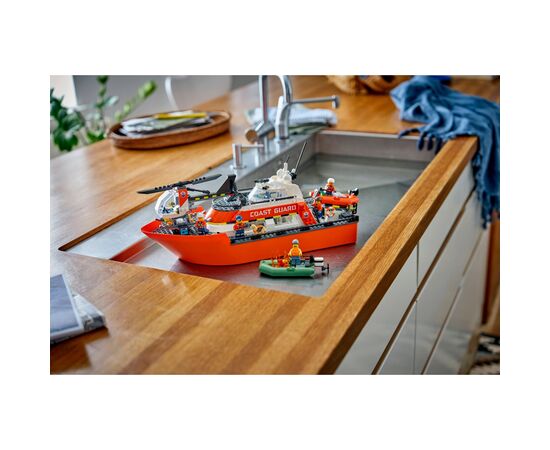 Конструктор LEGO City Спасательный катер и вертолет береговой охраны (60504), изображение 11