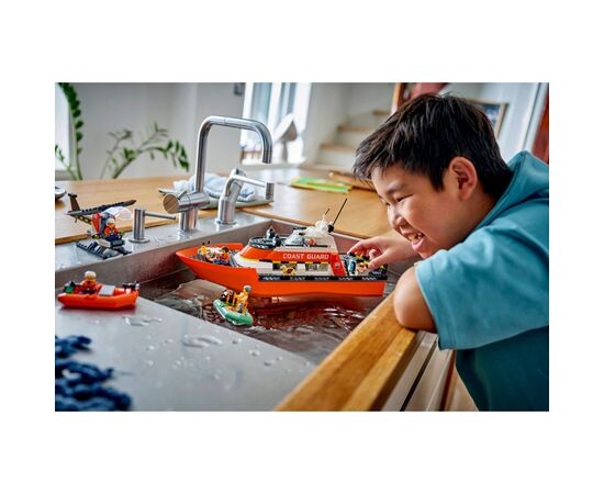 Конструктор LEGO City Спасательный катер и вертолет береговой охраны (60504), изображение 9