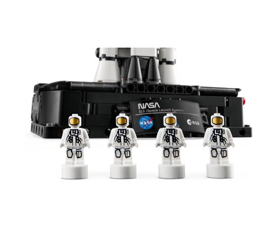 Конструктор LEGO Technic Ракета с системой космического запуска NASA Artemis (42221), изображение 8