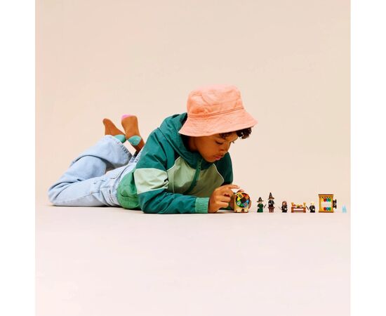 Конструктор LEGO Harry Potter Замок Хогвартс: Церемония распределения по факультетам (76460), изображение 9