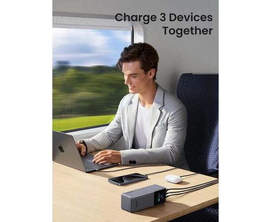 Батарея универсальная Ugreen 25000mAh 200W Nexode Smart Display (PB722 35525B), изображение 3