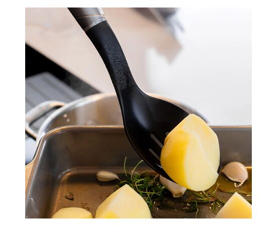 Ложка поварская KitchenAid Classic для сервірування з прорізами 34 см чорний (KHH004OHOBEG), изображение 3