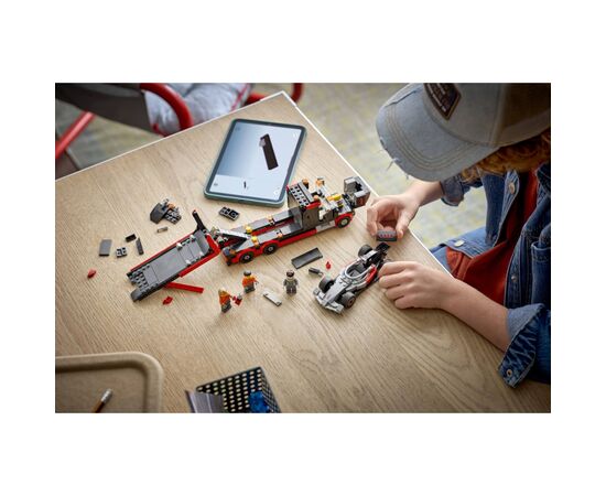 Конструктор LEGO City Вантажівка для демонстрації F1 із перегоновим автомобілем Audi F1 (60493), зображення 8