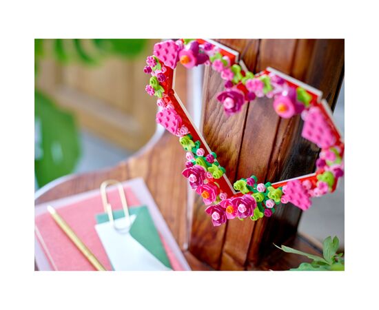 Конструктор LEGO Iconic Узор в виде сердца (40638), изображение 4