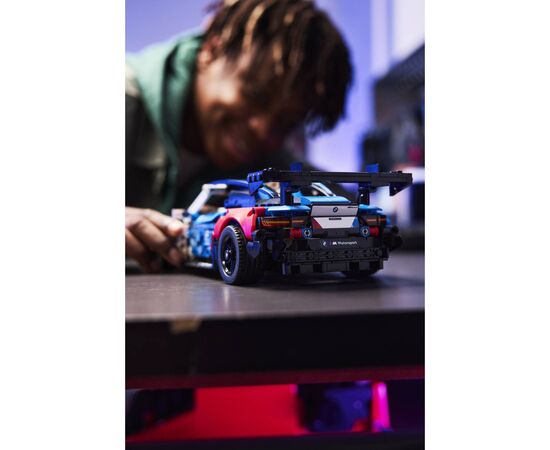 Конструктор LEGO Technic Автомобиль для гонки BMW M4 GT3 EVO (42226), изображение 11