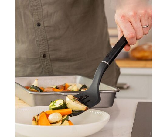 Лопатка кухонная KitchenAid Classic з прорізами 34 см чорний (KHH002OHOBEG), изображение 4