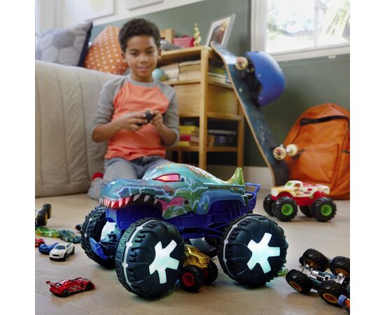 Радиоуправляемая игрушка Hot Wheels Автомодель Monster Trucks Мега Рекс 1:15 (JBD90), изображение 7