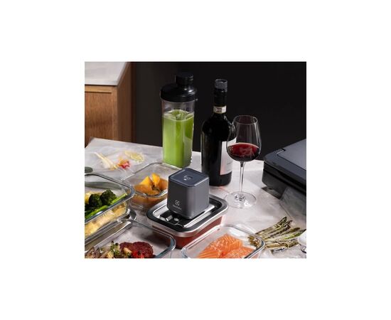 Вакууматор Electrolux EVFKA1, зображення 4