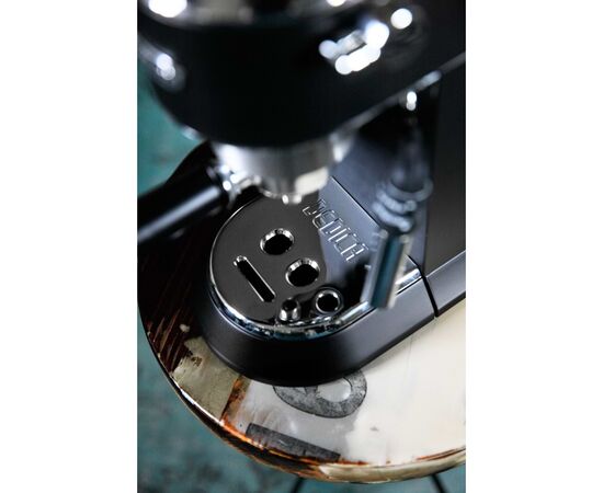 Ріжкова кавоварка еспрессо DeLonghi EC685.BK, зображення 11