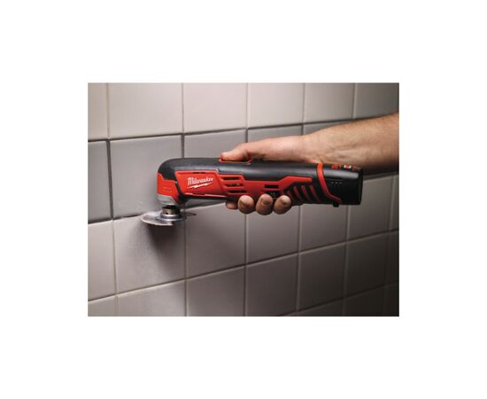 Реноватор Milwaukee C12 MT-402B Li-Ion, 2x4Ah, сумка (4933441705), зображення 7