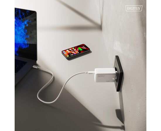 Зарядний пристрій Digitus 2xUSB-C + 1xUSB 67W GaN (DA-10303), зображення 3