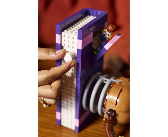 Конструктор LEGO Disney Pixar Книжкові підставки «Собачка Спіралька» з «Історії іграшок» (43301), зображення 10