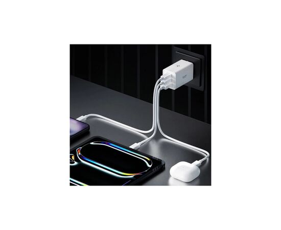 Зарядное устройство Spigen 2xUSB-C PD + 1xUSB 67W white (ACH08710), изображение 3