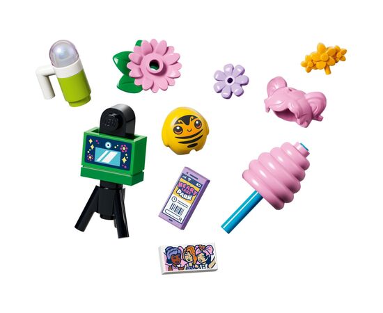 Конструктор LEGO Friends Карусель с цветами и чашками и сказочная фотобудка (42702), изображение 6