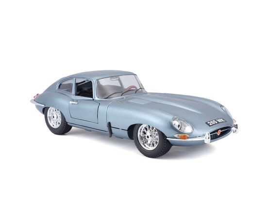 Масштабная модель автомобиля Bburago Автомодель - Ferrari Racing - SF-24, 1:43 (18-12044)