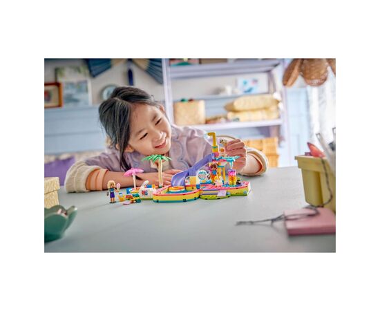 Конструктор LEGO Friends Веселый день в аквапарке (42676), изображение 11